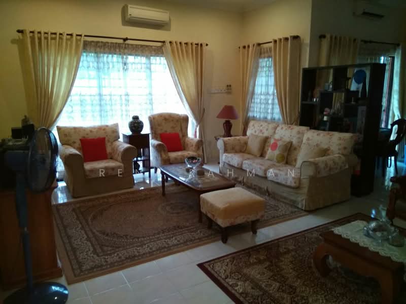 Bungalow for Sale in Seremban 2 (Negeri Sembilan) - Rena Rahman - Living Room - PropertyGuru.com.my