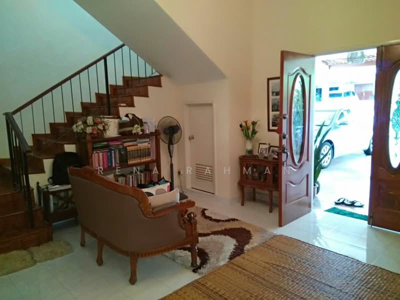 Bungalow for Sale in Seremban 2 (Negeri Sembilan) - Rena Rahman - Living Room - PropertyGuru.com.my