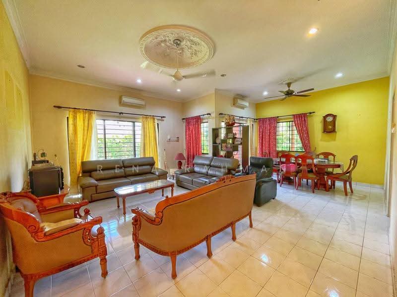Bungalow House for Sale in Seremban 2 (Negeri Sembilan) - Rena Rahman - Living Room - PropertyGuru.com.my