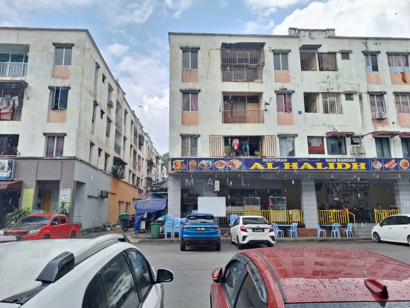 Shop / Office for Rent in Taman Kajang Utama (Kajang) - Saiful Hafiz Ismail - Exterior - PropertyGuru.com.my