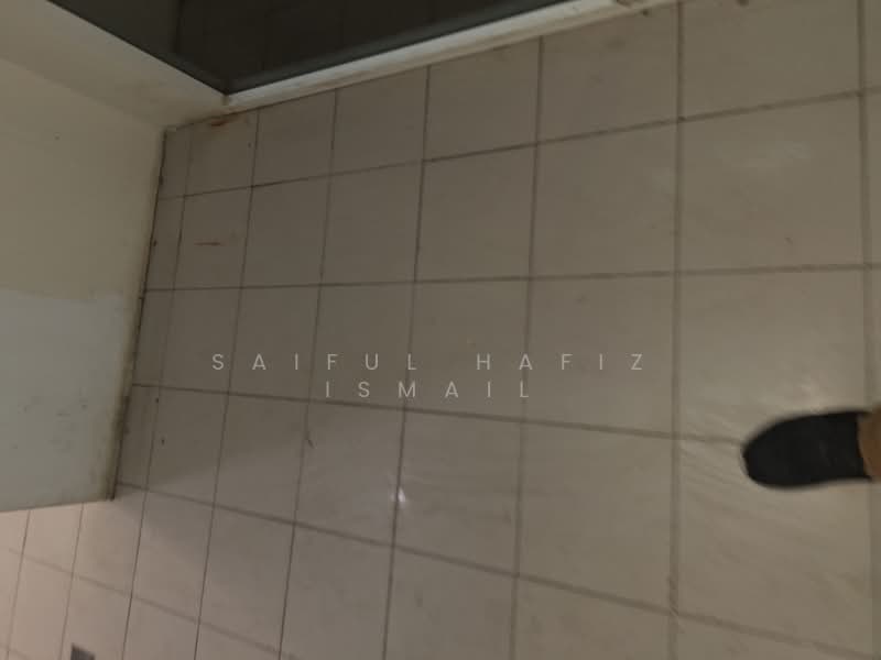Shop / Office for Rent in Taman Kajang Utama (Kajang) - Saiful Hafiz Ismail - Interior - PropertyGuru.com.my