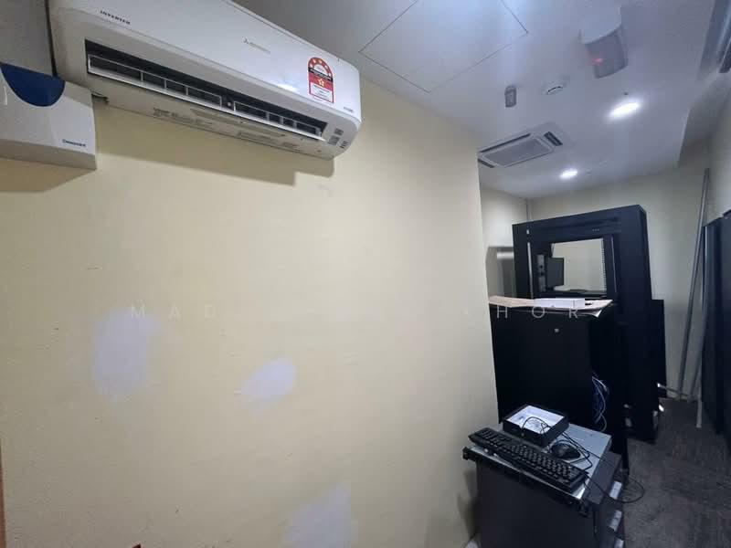 Pejabat untuk Disewa di George Town (Penang) - Madelynne Khor - Interior - PropertyGuru.com.my