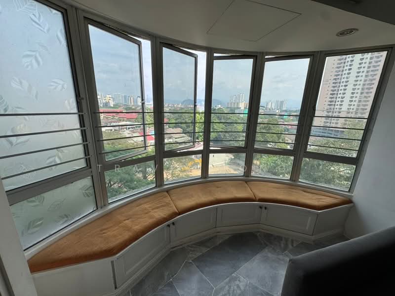 Pangsapuri untuk Dijual di Sri Intan 1 - Travis Wong - Balcony - PropertyGuru.com.my