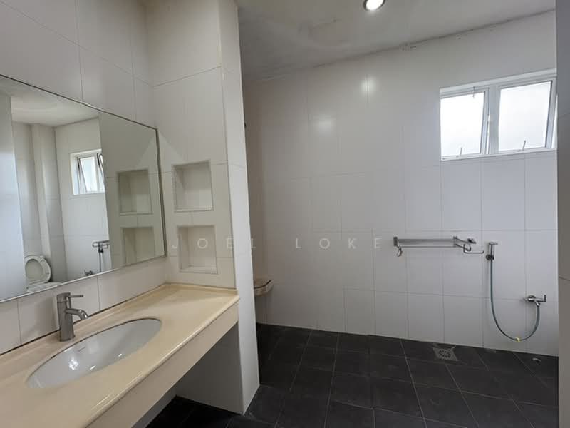 Semi-Detached House for Sale in Damansara Heights (Kuala Lumpur) - Joel Loke - Bathroom - PropertyGuru.com.my