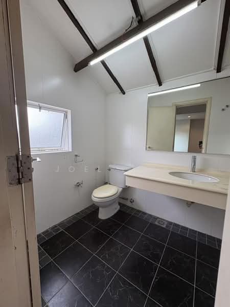 Semi-Detached House for Sale in Damansara Heights (Kuala Lumpur) - Joel Loke - Bathroom - PropertyGuru.com.my
