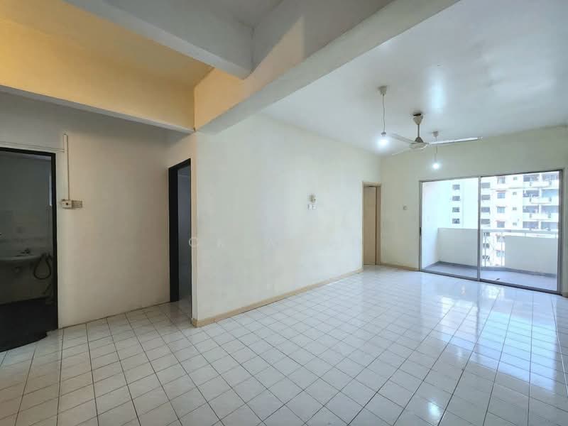 Pangsapuri untuk Dijual di Menara Orkid - CK Wong - Living Room - PropertyGuru.com.my