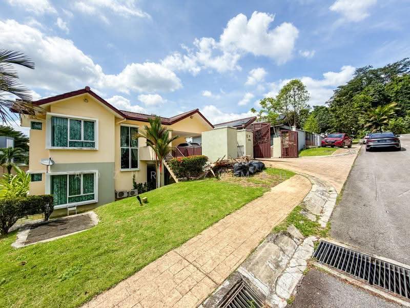 Bungalow House untuk Dijual di Kayangan Heights (Shah Alam) - Adzura Zamedin - Exterior - PropertyGuru.com.my