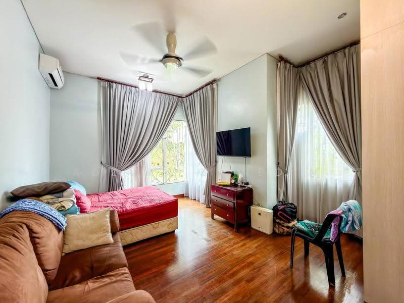 Bungalow House untuk Dijual di Kayangan Heights (Shah Alam) - Adzura Zamedin - Bedroom - PropertyGuru.com.my
