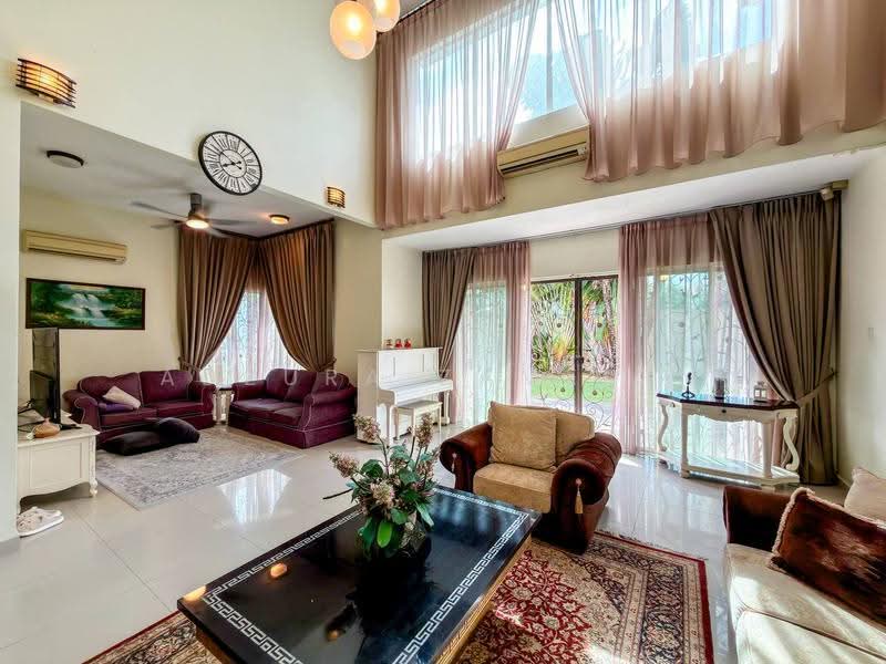 Bungalow House untuk Dijual di Kayangan Heights (Shah Alam) - Adzura Zamedin - Living Room - PropertyGuru.com.my