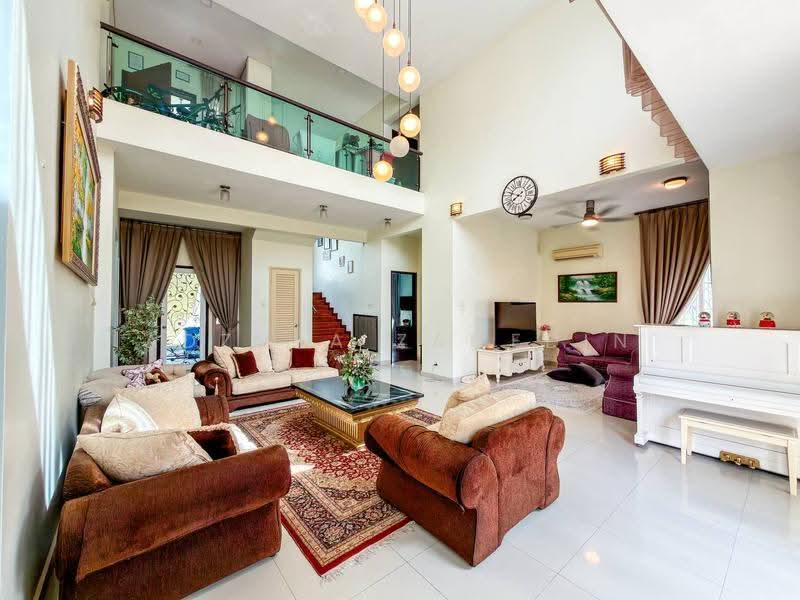 Bungalow House untuk Dijual di Kayangan Heights (Shah Alam) - Adzura Zamedin - Living Room - PropertyGuru.com.my