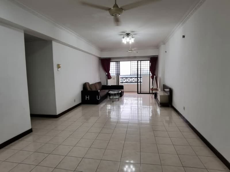 Kondominium untuk Dijual di Vista Komanwel A - Hui Qi - Living Room - PropertyGuru.com.my