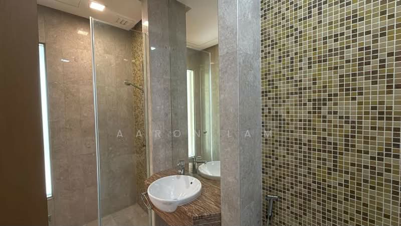 Servis Apartment untuk Dijual di The Oval - Aaron Lam - Bathroom - PropertyGuru.com.my