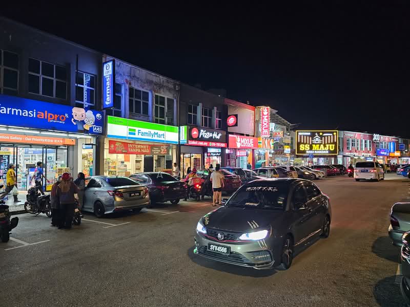 Shop for Rent in Port Dickson (Negeri Sembilan) - Isaac Sim - Exterior - PropertyGuru.com.my