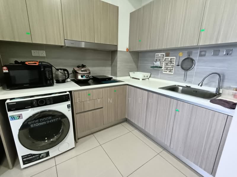 Servis Apartment untuk Dijual di Gravit8, Klang - Elyn Teh - Kitchen - PropertyGuru.com.my