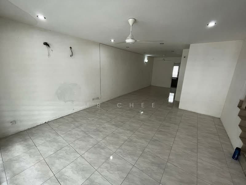 2-storey Terraced House for Rent in Ipoh (Perak) - Mr Chee - Living Room - PropertyGuru.com.my