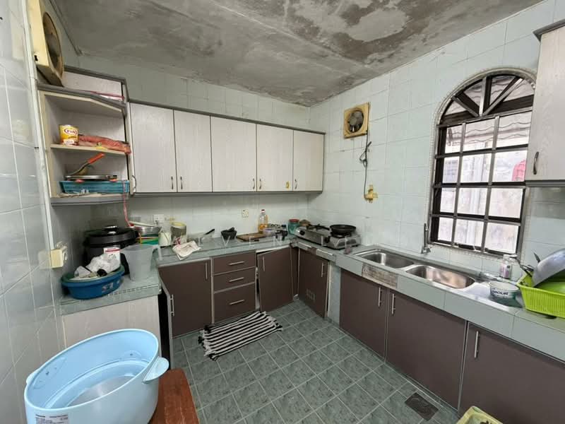 1.5-storey Terraced House for Sale in Taman Ehsan (Kepong) - Alven Lim - Kitchen - PropertyGuru.com.my
