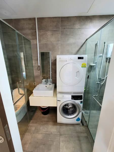 Service Residence for Rent at H2O Residences - Josh Chai - Bathroom - PropertyGuru.com.my