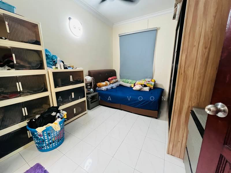Rumah Teres 1 Tingkat untuk Dijual di Skudai (Johor) - Alicia Voon - Bedroom - PropertyGuru.com.my