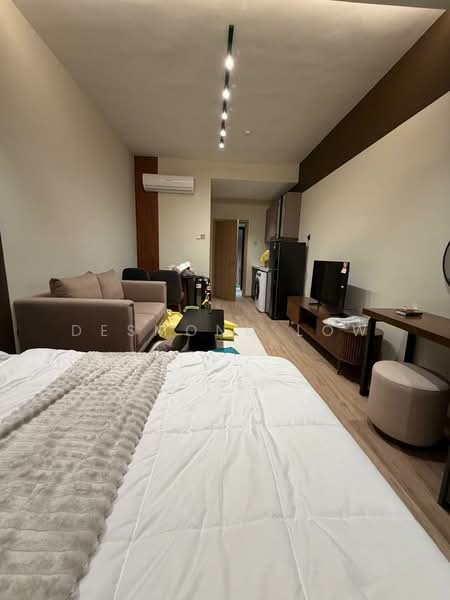 Servis Apartment untuk Disewa di Armani Raja Uda - Desmond Low - Living Room - PropertyGuru.com.my
