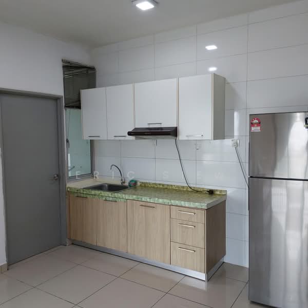 Service Residence for Sale at Pandan Residence 2 - Eric Siew - Kitchen - PropertyGuru.com.my