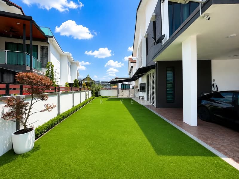 Rumah Berkembar untuk Dijual di Bandar Kinrara Seksyen 1 (Bandar Kinrara) - CK Yee - Exterior - PropertyGuru.com.my