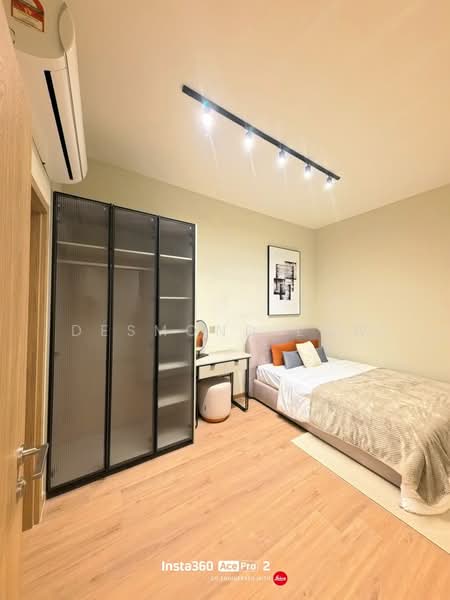 Servis Apartment untuk Disewa di Armani Raja Uda - Desmond Low - Bedroom - PropertyGuru.com.my