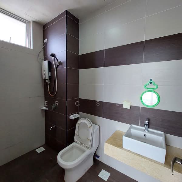 Condominium for Sale at M Condominium @ Larkin - Eric Siew - Bathroom - PropertyGuru.com.my