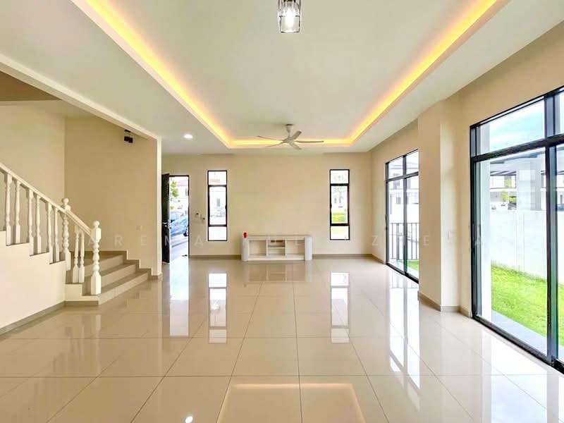 Rumah Berkembar untuk Dijual di Kuala Selangor (Selangor) - Zarema Kulbuzheva - Living Room - PropertyGuru.com.my