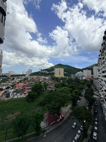 Pangsapuri untuk Dijual di Greenlane Heights Block B - Jane Poh - Exterior - PropertyGuru.com.my