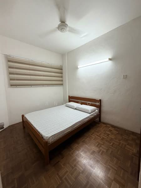 Pangsapuri untuk Dijual di Greenlane Heights Block B - Jane Poh - Bedroom - PropertyGuru.com.my