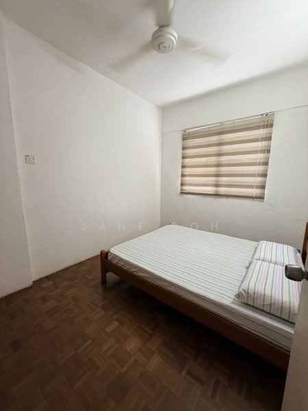 Pangsapuri untuk Dijual di Greenlane Heights Block B - Jane Poh - Bedroom - PropertyGuru.com.my