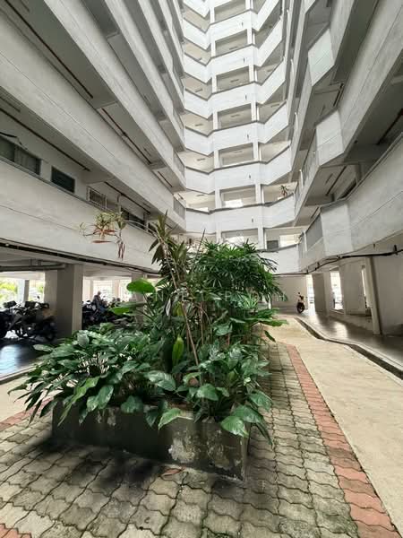 Pangsapuri untuk Dijual di Greenlane Heights Block B - Jane Poh - Exterior - PropertyGuru.com.my