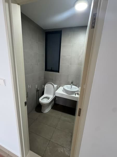 Kondominium untuk Disewa di Kuchai Sentral - Henry Lee - Bathroom - PropertyGuru.com.my