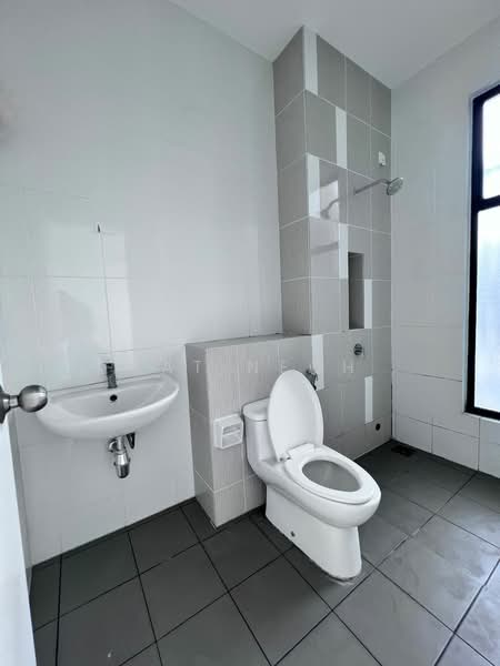 2-storey Terraced House for Sale in Shah Alam (Selangor) - KAT NEOH - Bathroom - PropertyGuru.com.my
