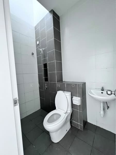 2-storey Terraced House for Sale in Shah Alam (Selangor) - KAT NEOH - Bathroom - PropertyGuru.com.my