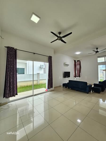 Semi-Detached House for Sale in Canary Garden (Klang) - SAIFUL HELMI - Living Room - PropertyGuru.com.my