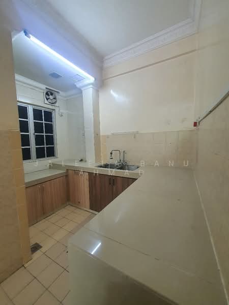 Pangsapuri untuk Disewa di Apartment Selasih - Jaleela Banu Ahmad - Kitchen - PropertyGuru.com.my