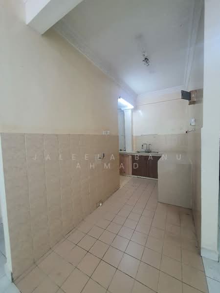 Pangsapuri untuk Disewa di Apartment Selasih - Jaleela Banu Ahmad - Kitchen - PropertyGuru.com.my