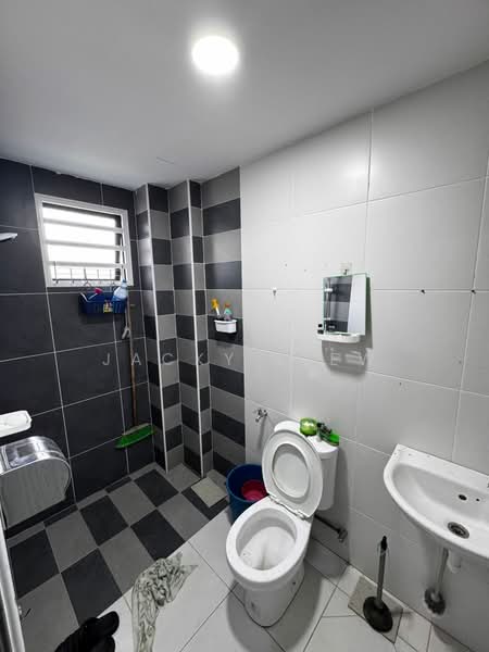 Condominium for Sale at Manhattan Condominium - Jacky Liew - Bathroom - PropertyGuru.com.my