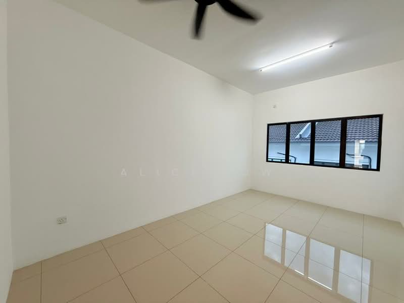 Semi-Detached House for Sale in Taman Scientex Rawang (Rawang) - Alice Low - Interior - PropertyGuru.com.my