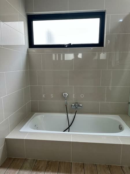 2-storey Terraced House for Sale in 16 Sierra (Puchong) - KS Yeo - Bathroom - PropertyGuru.com.my