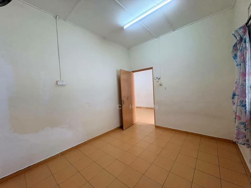 1-storey Terraced House for Rent in Taman Abad (Johor Bahru) - SJ CHAN - PropertyGuru.com.my