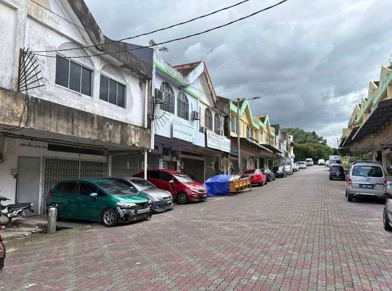 Shop / Office for Sale in Taman Sri Putri (Skudai) - Iden Tan - Exterior - PropertyGuru.com.my