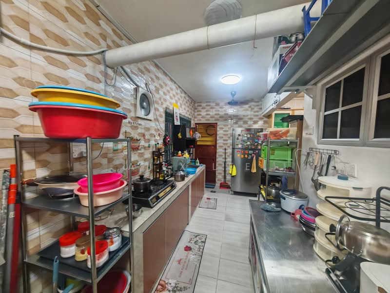 Semi-Detached House for Sale in Bandar Country Homes (Rawang) - Alex Lee - Kitchen - PropertyGuru.com.my