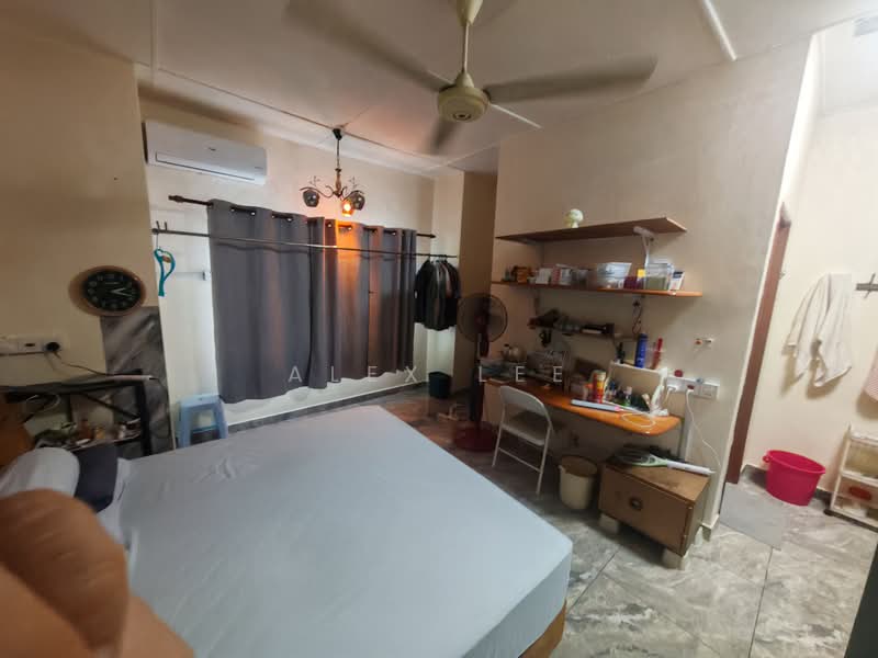 Semi-Detached House for Sale in Bandar Country Homes (Rawang) - Alex Lee - PropertyGuru.com.my