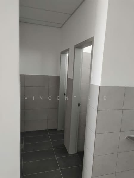 Shop for Rent in Bandar Tropicana Aman (Telok Panglima Garang) - Vincent Lee - Bathroom - PropertyGuru.com.my