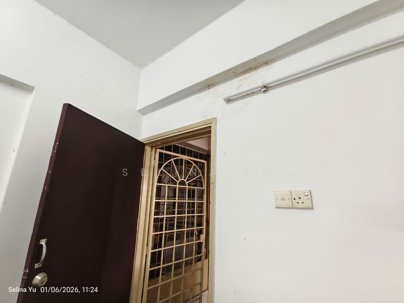 Apartment for Sale at Desa Tun Razak Apartment - Selina Yu - Entrance - PropertyGuru.com.my