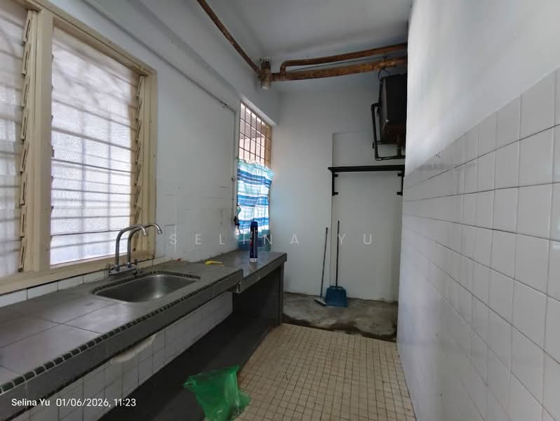 Apartment for Sale at Desa Tun Razak Apartment - Selina Yu - Kitchen - PropertyGuru.com.my