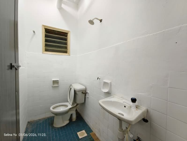 Apartment for Sale at Desa Tun Razak Apartment - Selina Yu - Bathroom - PropertyGuru.com.my