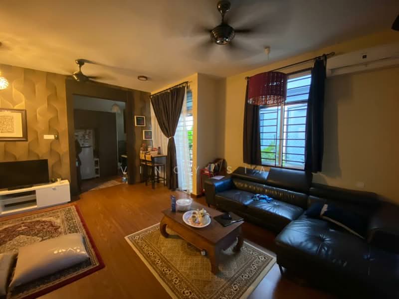 Rumah Berkembar untuk Dijual di Taman Mutiara Rini (Skudai) - Vincy Sia - Living Room - PropertyGuru.com.my